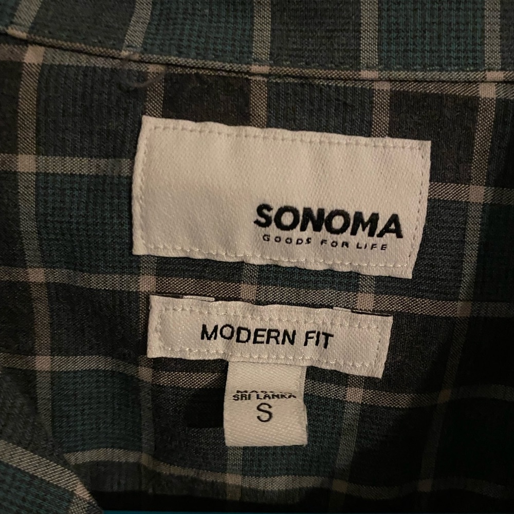 Sonoma Button Up - Picture 2 of 2